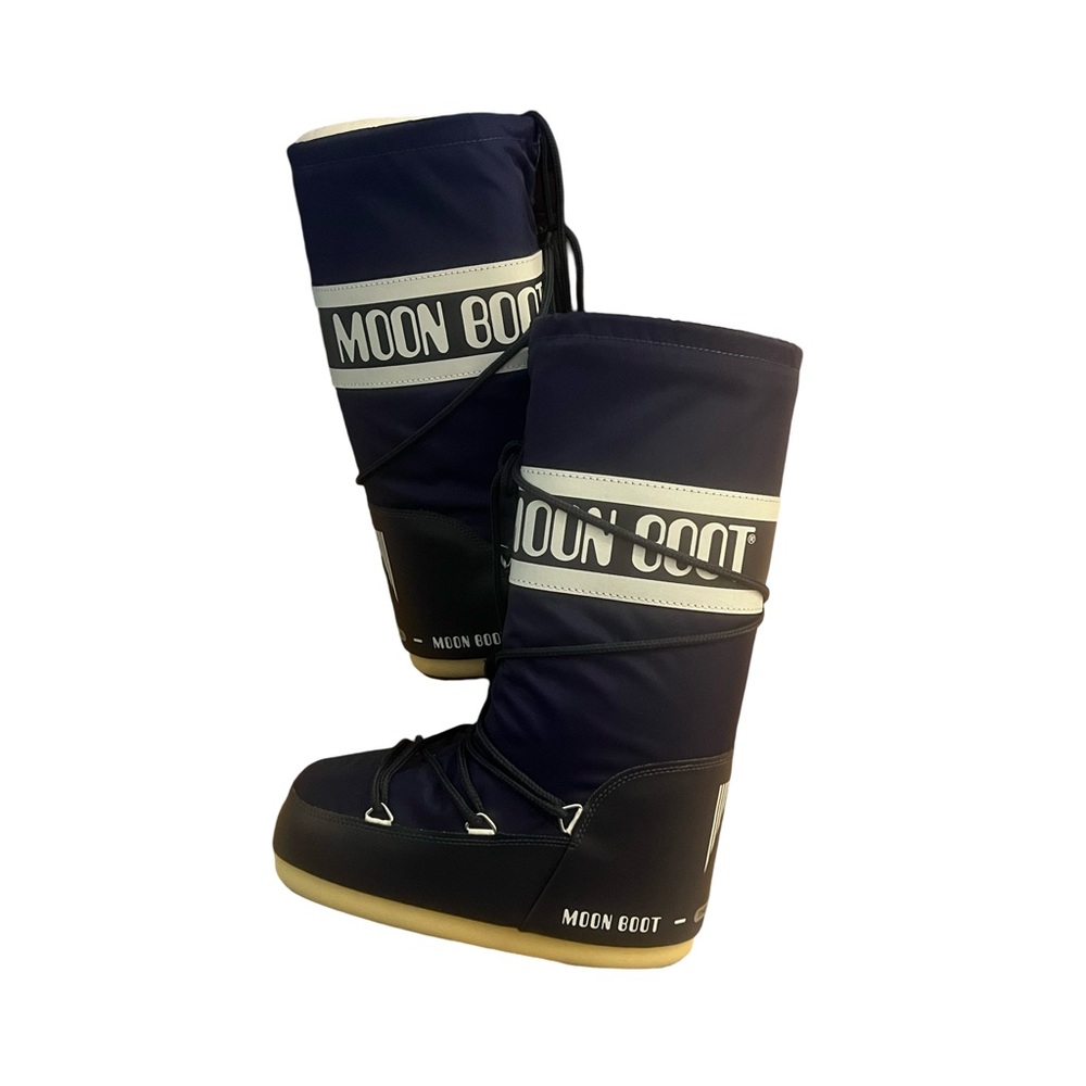 Moon Boot Navy Blue and White Women's Winter Boots